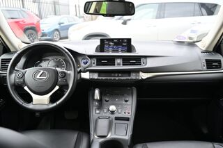 CT 1.8 200h LUXE 2014 occasion 59136 Wavrin