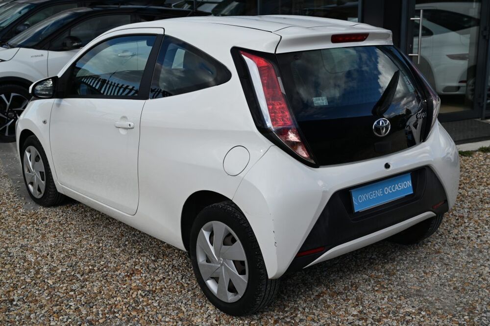 Aygo 1.0 VVTI 69ch Xj 2015 occasion 59136 Wavrin