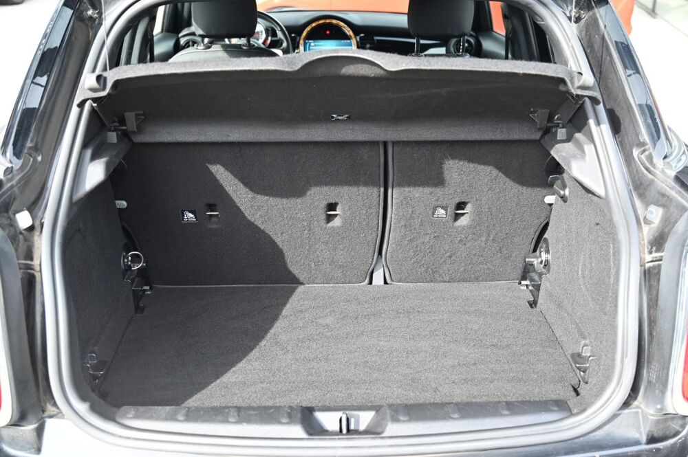 Cooper (2) F56 1.5 102 CV BUSINESS DESIGN 5 PORTES 2022 occasion 59136 Wavrin