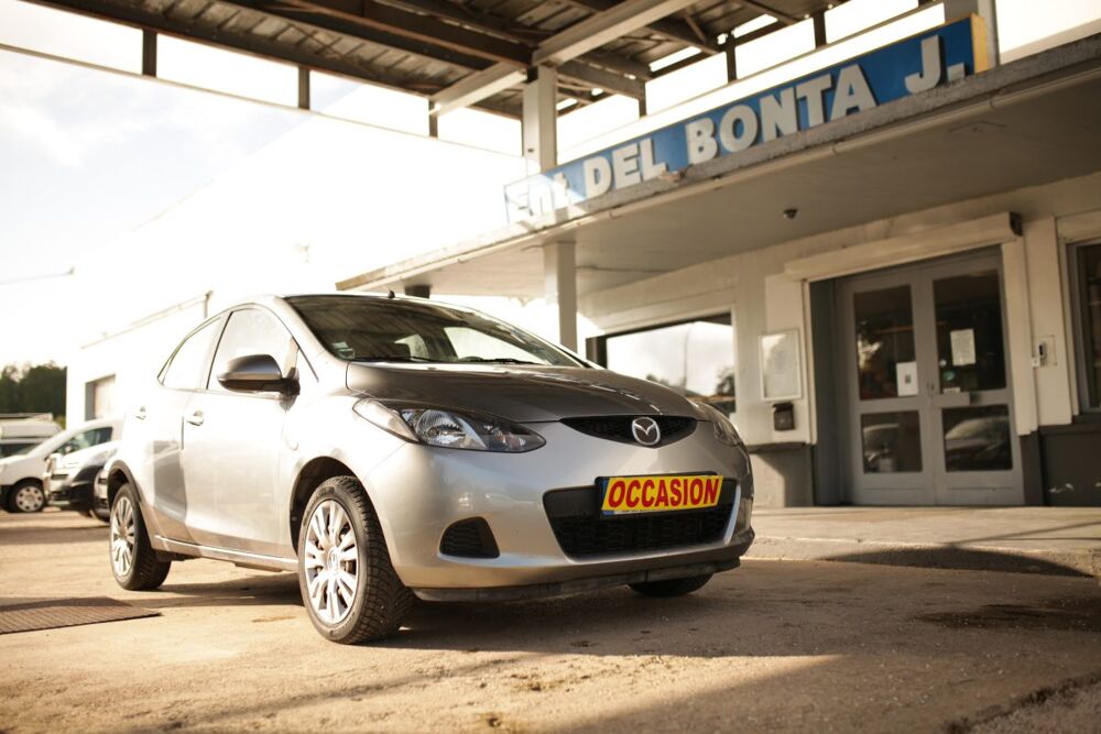 Mazda2 1.3i - 16V 2010 occasion 52300 Vecqueville