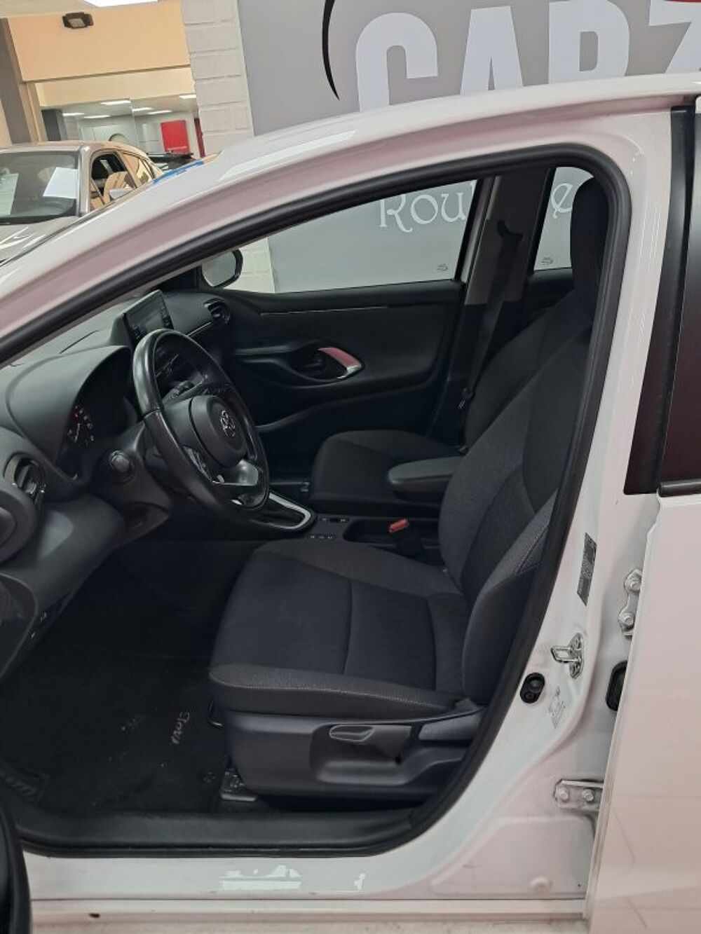 Yaris HYBRIDE 1.5 116H FRANCE BUSINESS 2021 occasion 94500 Champigny-sur-Marne