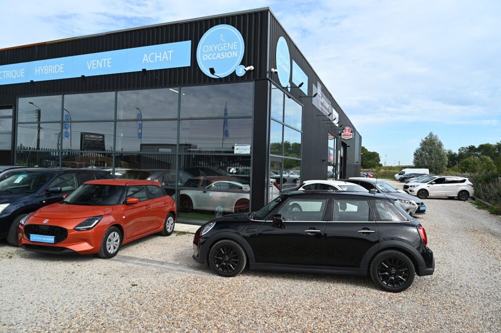 Cooper (2) F56 1.5 102 CV BUSINESS DESIGN 5 PORTES 2022 occasion 59136 Wavrin