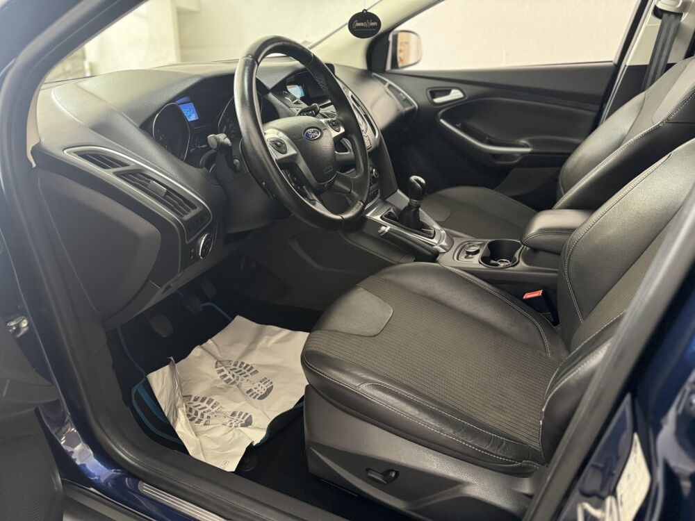 Focus 1.0 EcoBoost 100CV TITANIUM 2013 occasion 24000 P&eacute;rigueux