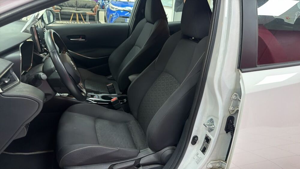 Corolla 1.8 HYBRID 122 CVT DYNAMIC BUSINESS STAGE 2021 occasion 94500 Champigny-sur-Marne
