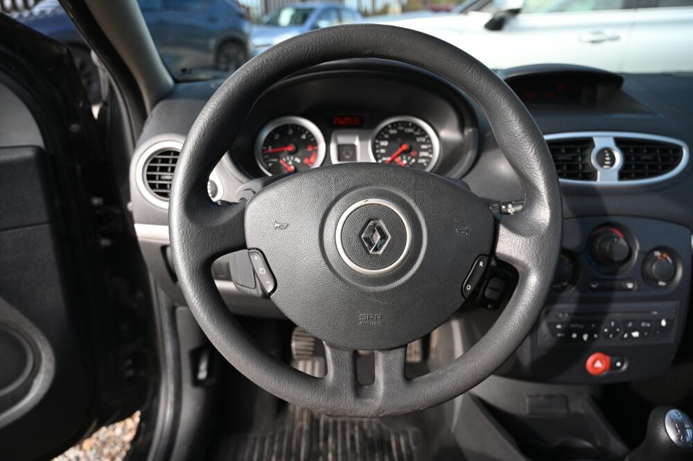 Clio III 1.5 dCi 68Ch 2009 occasion 59136 Wavrin