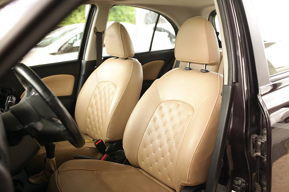 Micra IV (K13K) 1.2 (80Ch) FINITION LOLITA LEMPICKA CRITAIR 1 2011 occasion 52300 Vecqueville