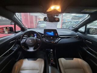 C-HR SUV 1.8 HYBRIDE 122 COLLECTION 2019 occasion 94500 Champigny-sur-Marne