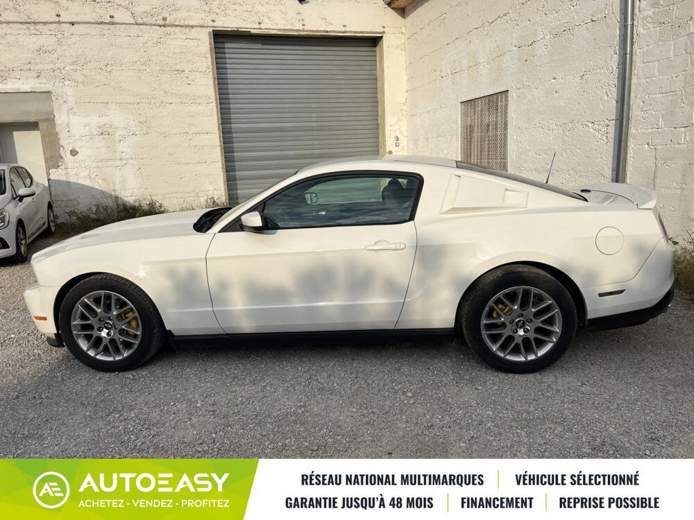 Mustang V 3.7 V6 BVA 310 cv / HOMOLOGUEE FRANCE / TRES FAIBLE KILOME 2011 occasion 84260 Sarrians