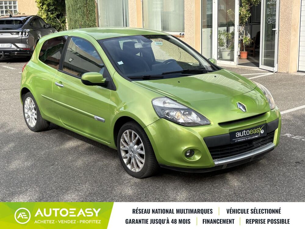 Clio 3 1.6 112 ch AUTHENTIQUE / ENTRETIEN COMPLET / BVA / KIT DE 2011 occasion 69120 Vaulx-en-Velin