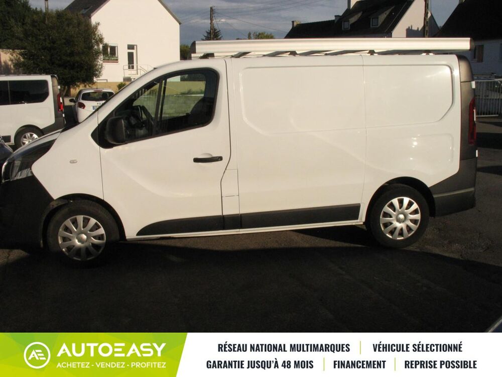 Vivaro 1.6 CDTI 120 A CHAINE DISTRIBUTION 2016 occasion 29000 Quimper
