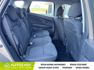 Sc&eacute;nic IV 1.2 Tce 115 cv LIFE / 1&egrave;re Main / Attelage 2017 occasion 03000 Avermes