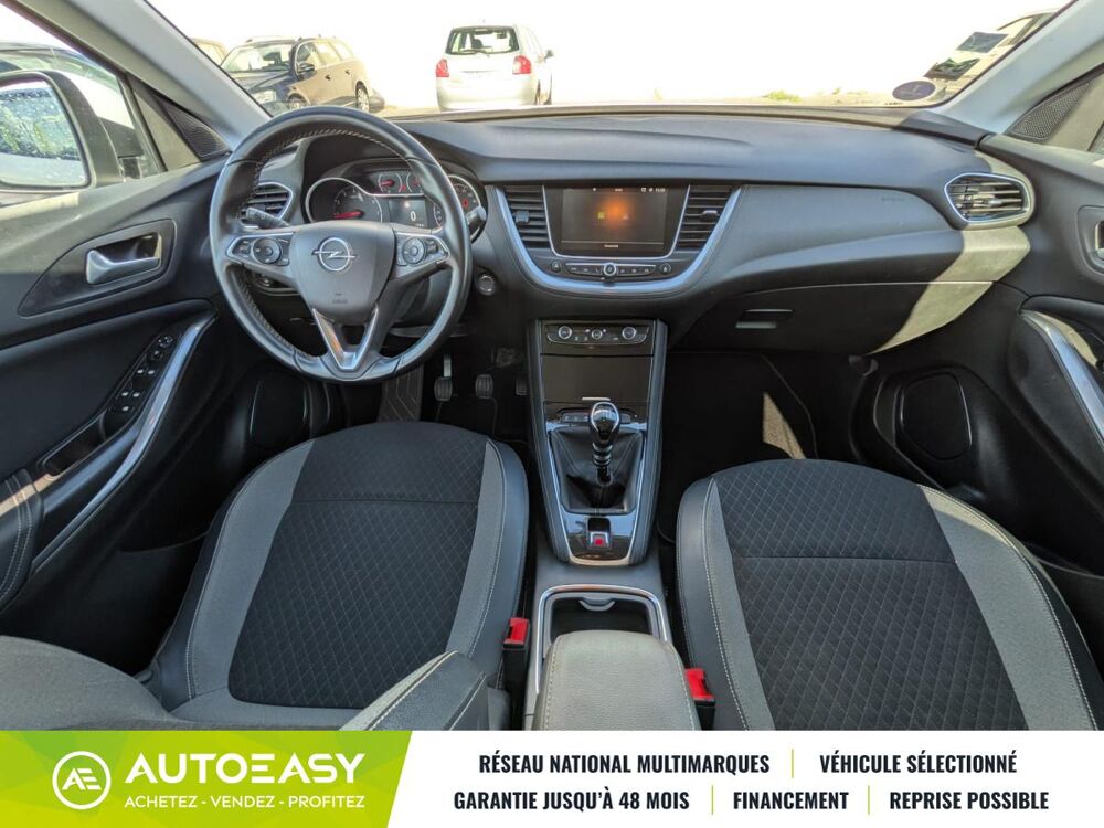 Grandland x 1.2 i Turbo 130 INNOVATION / 1ERE MAIN / GARANTIE 12 MOIS 2018 occasion 79000 NIORT