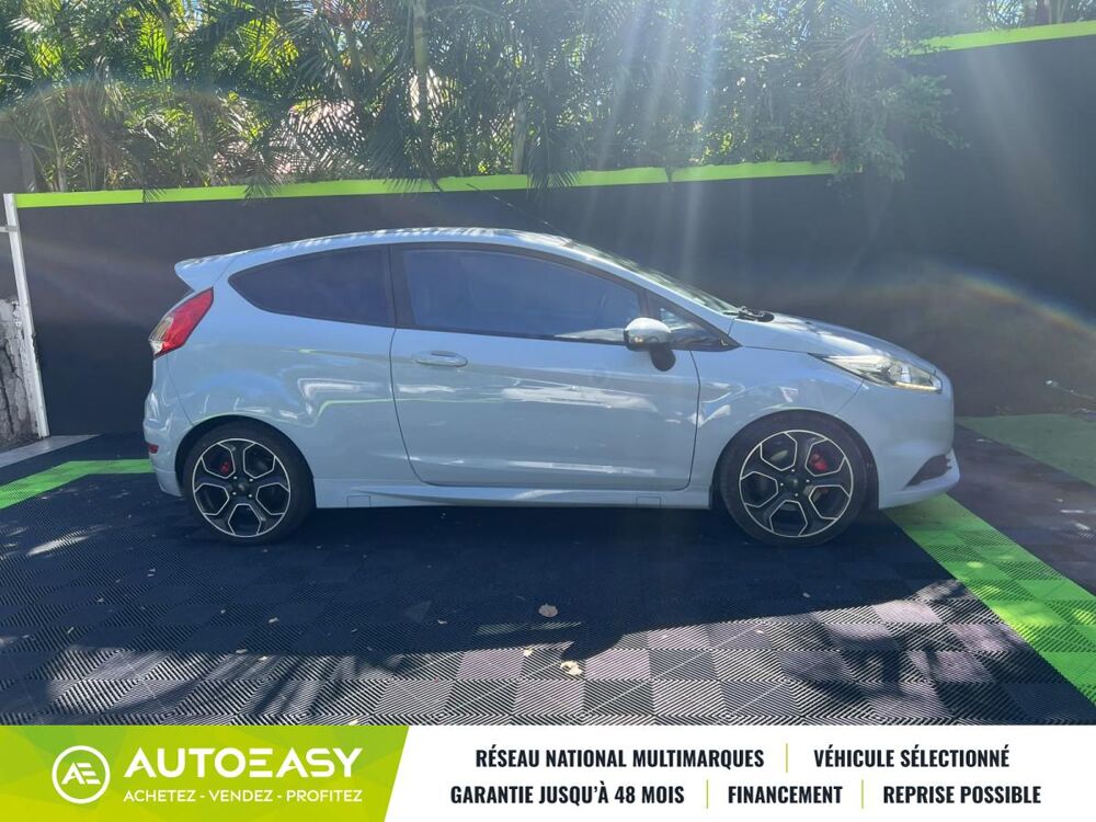Fiesta VI Phase 2 ST 1.6 T EcoBoost 16V 200 cv ST 2017 occasion 97460 Saint-Paul