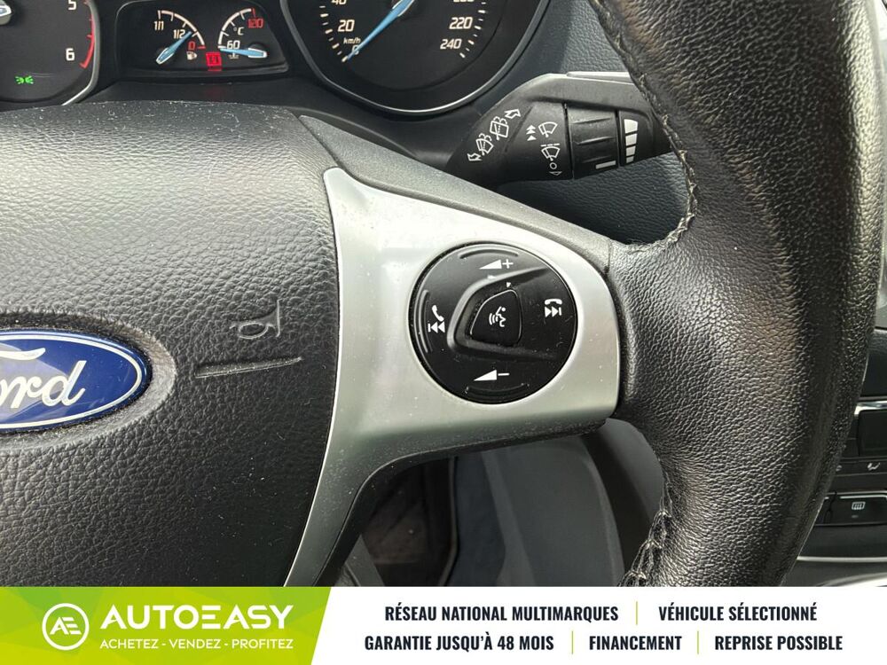 C-max 1.6 TDCI 115 FAP TITANIUM / ATTELAGE / TOIT PANORAMIQUE 2014 occasion 24100 Creysse