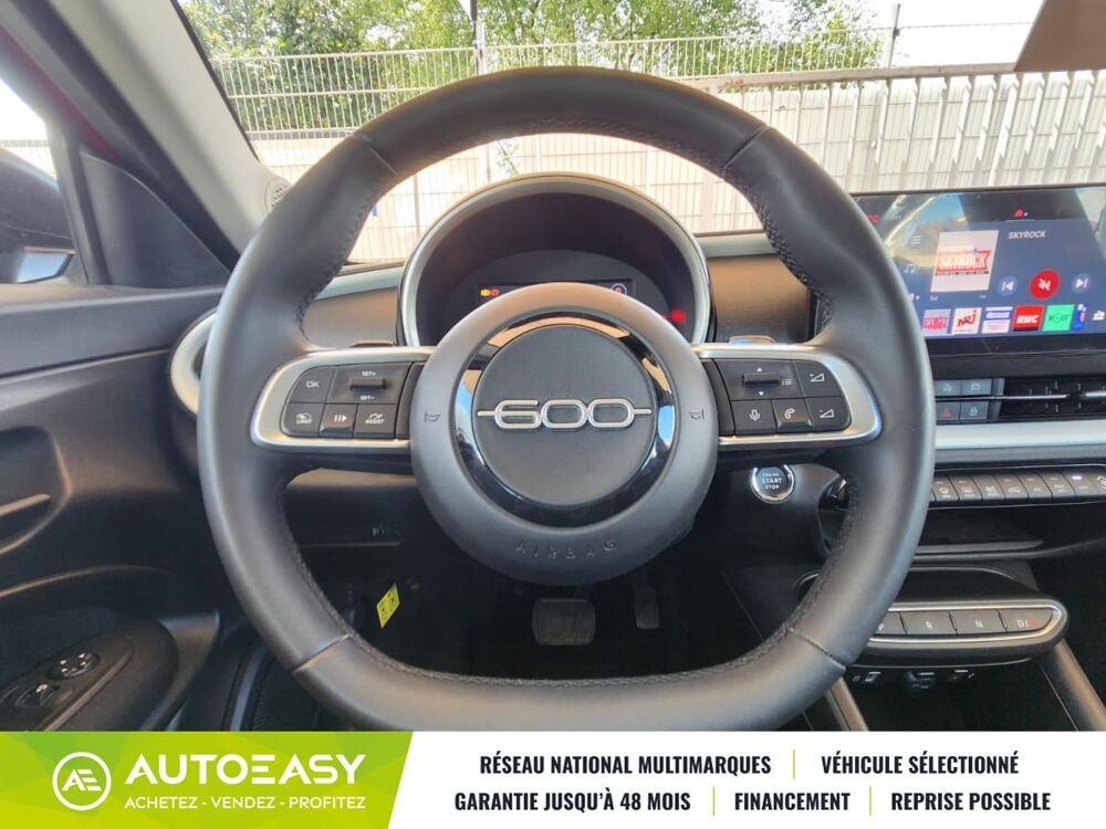 Fiat 600 HYBRIDE 136 CONFORT / GARANTIE CONSTRUCTEUR / TRES BON ETAT 2025 occasion 79000 NIORT