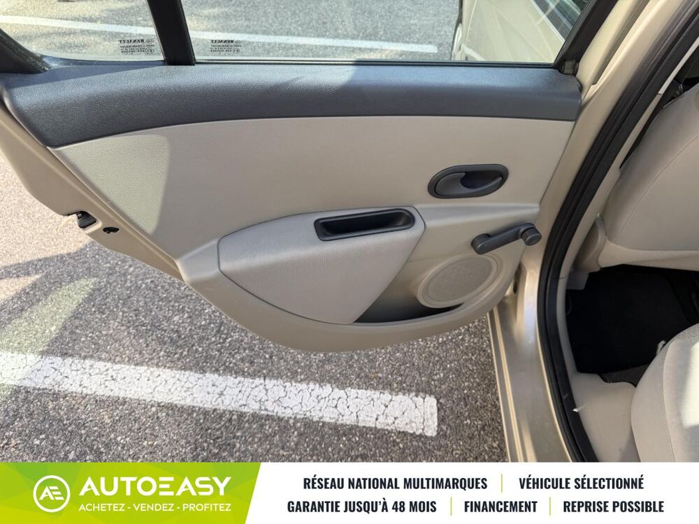 Clio 1.2 TCe 100 ch Dynamique 5p / Clim auto / Vitres AV elec / F 2007 occasion 69120 Vaulx-en-Velin