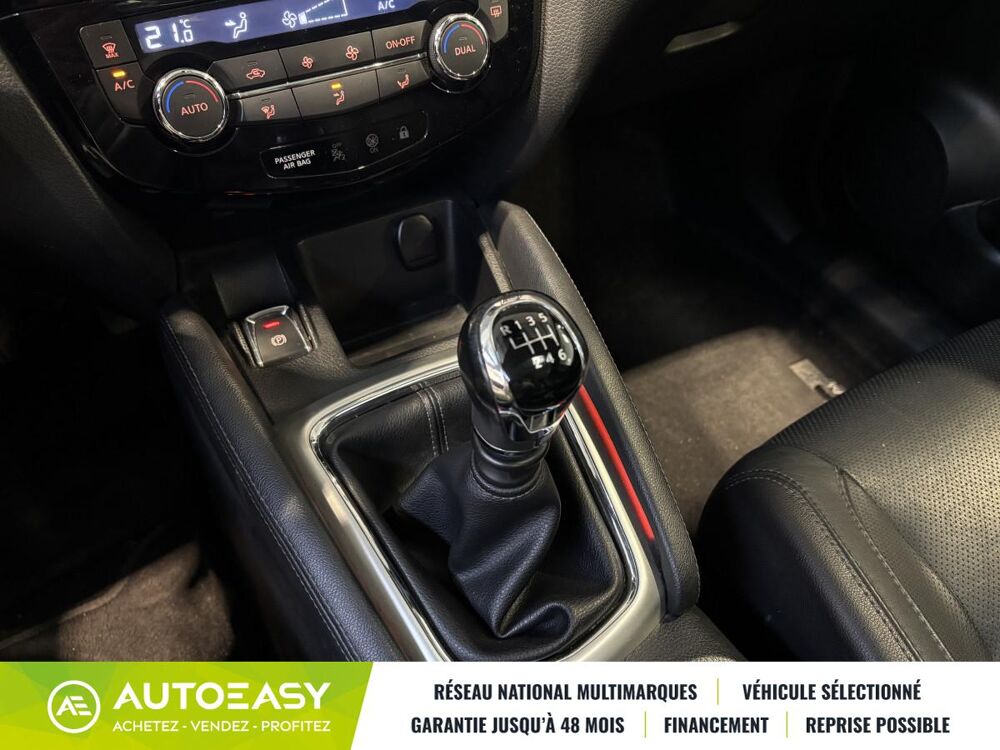 Qashqai 1.6 dCi 130 ch Tekna / Toit panoramique / Suivi d'entretien 2015 occasion 29850 GOUESNOU