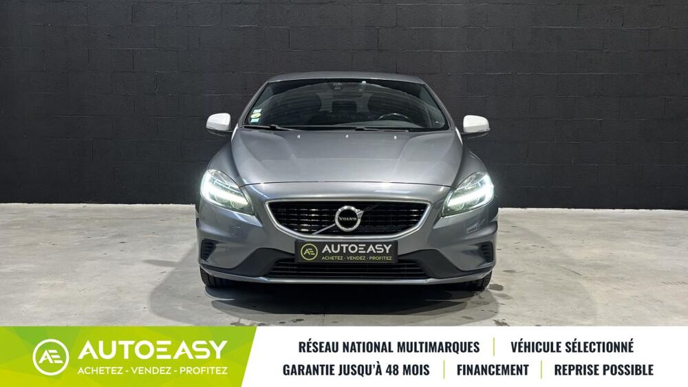 V40 D3 2.0 150cv R-DESIGN / SIEGES CUIR-ALCANTARA / RADARS AR / 2017 occasion 29850 GOUESNOU