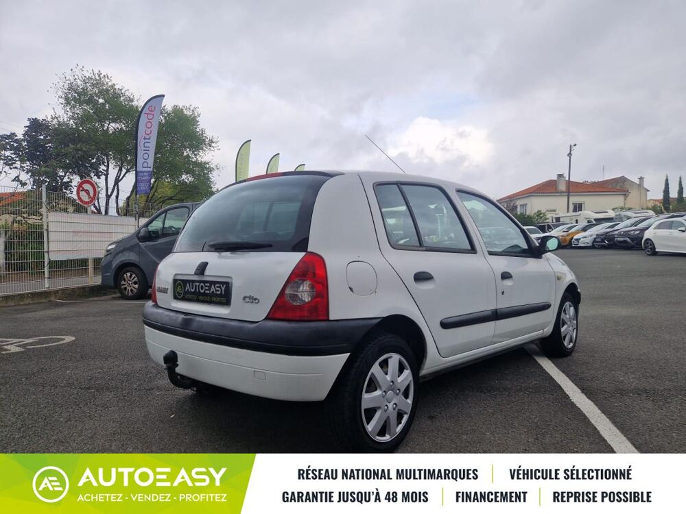 Clio II 5 Portes 1.2 i 60 / BON ETAT / ENTRETIEN COMPLET 1999 occasion 79000 NIORT