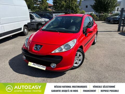 Peugeot 207 1.4 / 75 CH / Urban Move 5490 euros