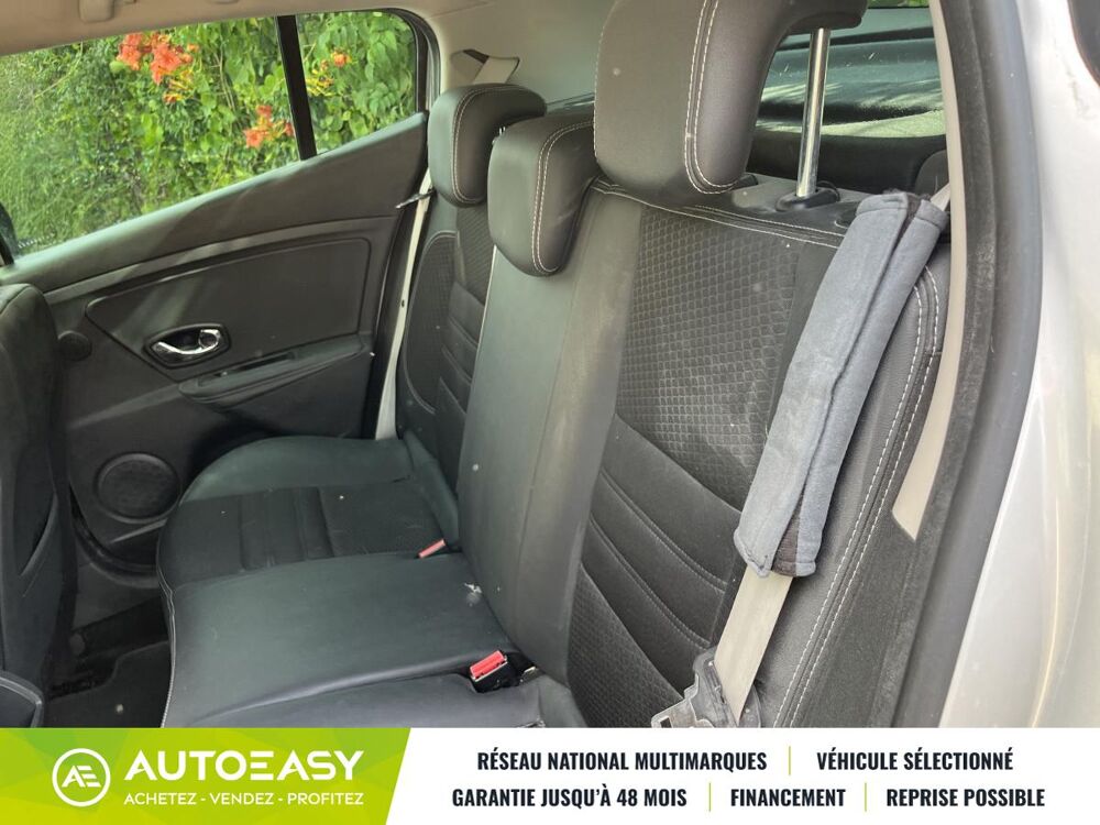 M&eacute;gane 1.5 dCi Bose EDC eco&sup2; 2015 2014 occasion 84260 Sarrians