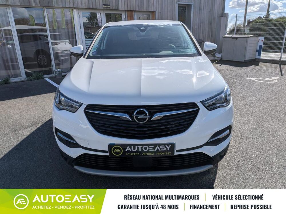 Grandland x 1.2 i Turbo 130 INNOVATION / 1ERE MAIN / GARANTIE 12 MOIS 2018 occasion 79000 NIORT