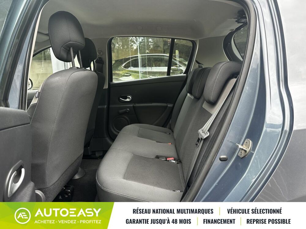 Clio III 1.5 Dci 75ch Expression 1&egrave;re main / Climatisation 2011 occasion 44470 Carquefou