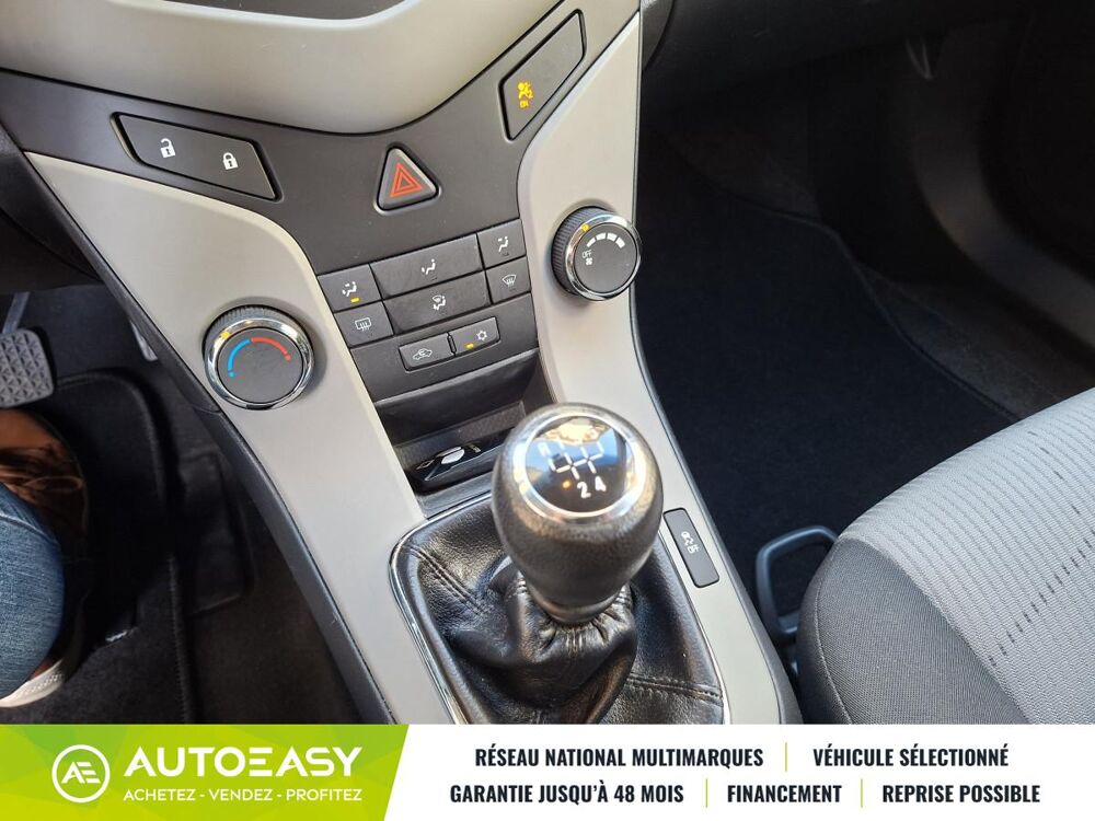 Cruze 1.6i 124 CH LS PLUS 23750 kms ditribution ok 1ere main 2012 occasion 06300 Nice