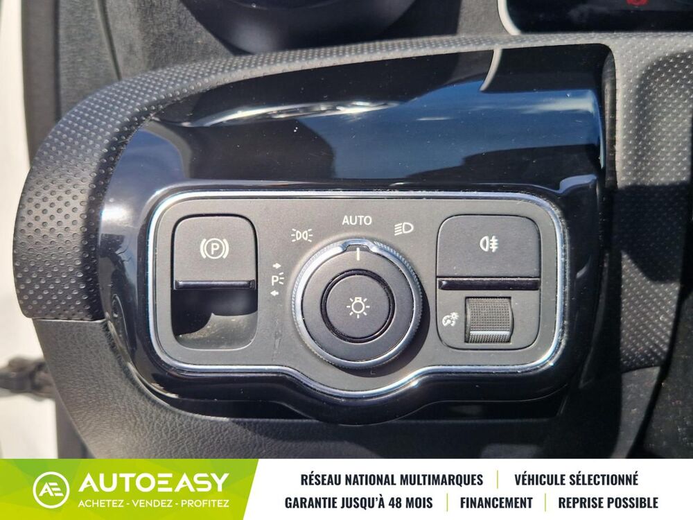 Classe A 200 1.3 Ti 7G-DCT 163 AMG LINE / TOIT PANORAMIQUE OUVRANT / 2019 occasion 79000 NIORT