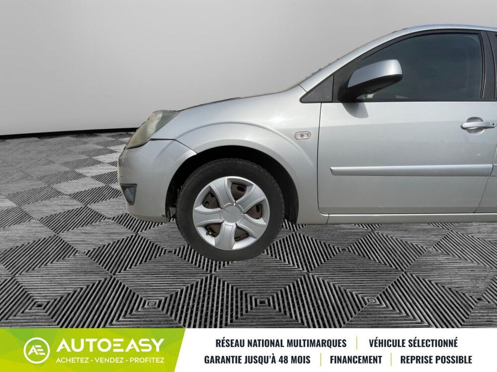 Fiesta 1.4 TDCI / 68 CH / IDEALE JEUNE CONDUCTEUR 2008 occasion 38300 Bourgoin-Jallieu