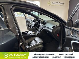 Insignia OPC 2.8 i V6 TURBO 4X4 325 OPC / SUIVI D'ENTRETIEN PRESENT 2011 occasion 42120 LE COTEAU