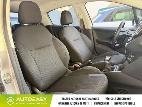 208 1.2 THP Allure 110 cv / 35 500 km / FULL Entretien PEUGEOT / 2016 occasion 34430 Saint-Jean-de-Vedas