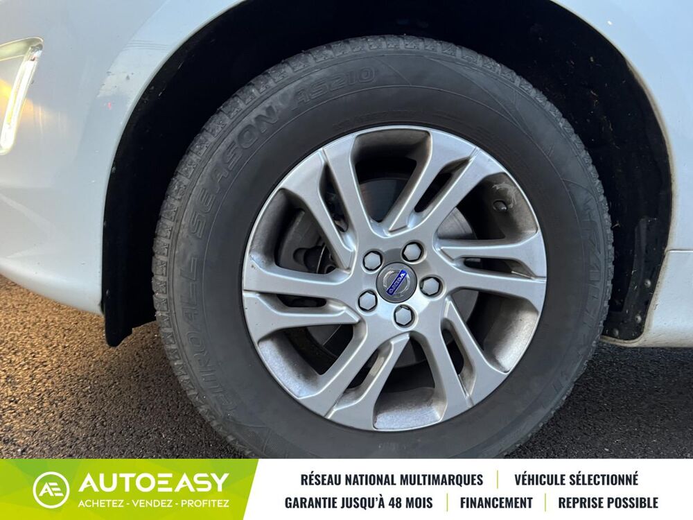 XC60 D4 2.0 TDi FWD Geartronic 190 cv Bo&icirc;te auto Momentenum Busin 2015 occasion 90400 SEVENANS