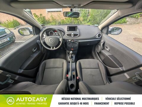Clio 1.2 16v 100 ch Dynamique 5 portes / ENTRETIEN OK / COURROIE 2010 occasion 69120 Vaulx-en-Velin