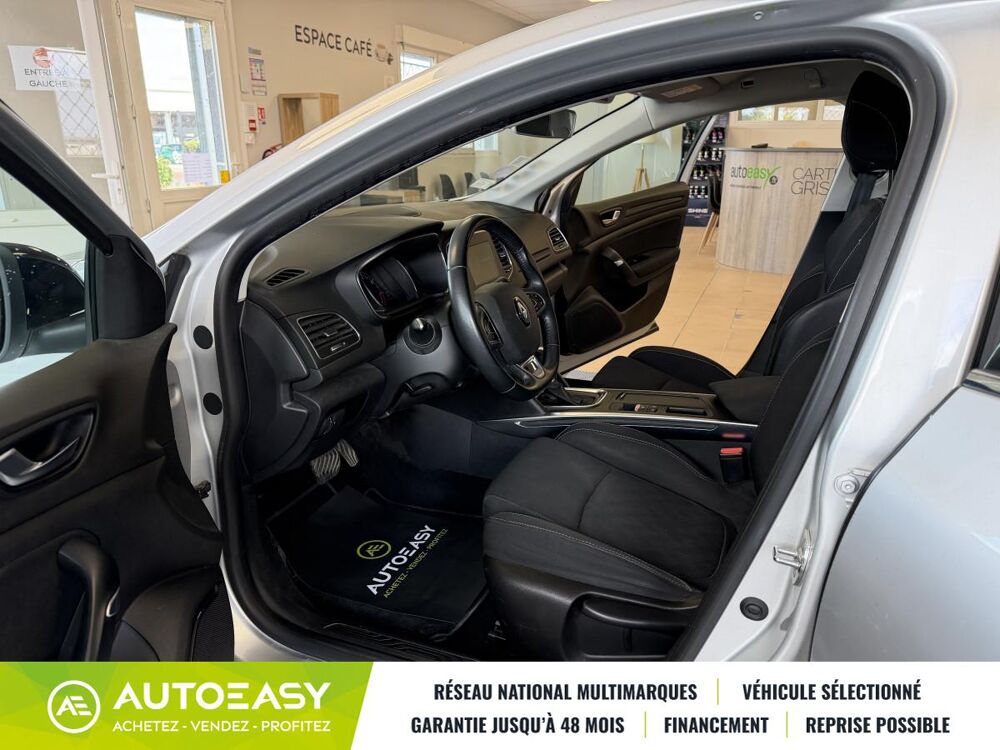 M&eacute;gane 1.3 TCE EDC7 140 LIMITED 2019 occasion 42120 LE COTEAU