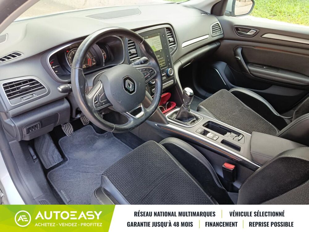 M&eacute;gane IV 4 - 1.2 TCe 130 ch - Intens - Suivi Renault - Radars AV/A 2016 occasion 83000 Toulon