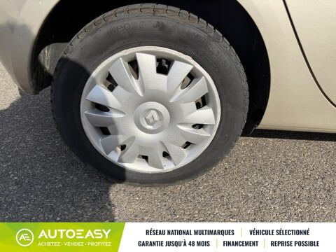 Clio 1.2 TCe 100 ch Dynamique 5p / Clim auto / Vitres AV elec / F 2007 occasion 69120 Vaulx-en-Velin