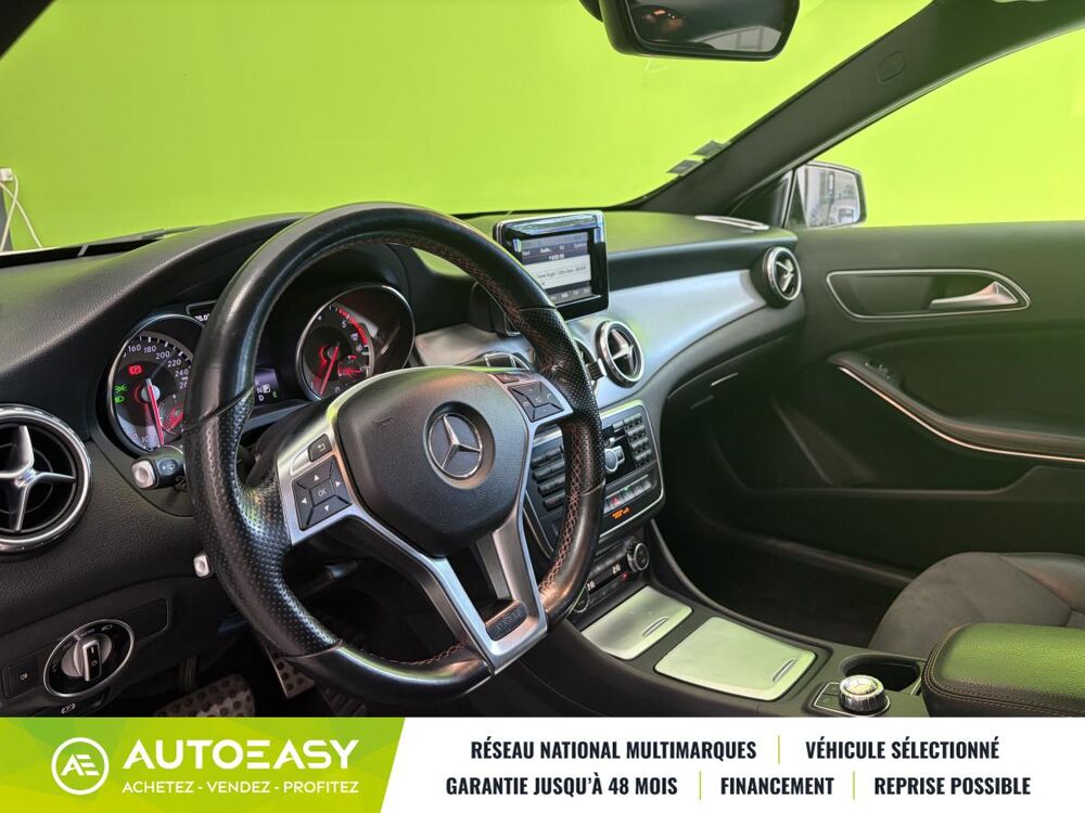 Classe GLA 220 2.2 CDI 170 CH 4 MATIC AMG LINE 2015 occasion 83300 Draguignan
