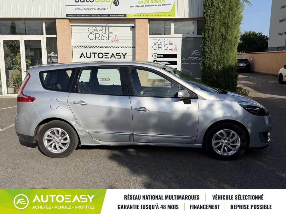 Grand scenic IV 1.6 dCi 130 ch energy Expression eco&sup2; 7 places 2013 occasion 69120 Vaulx-en-Velin