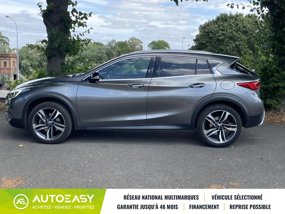 QX30 2.0 T LUXE TECH 211 / AWD / BOITE AUTO / TOIT PANORAMIQUE / 2019 occasion 78380 Bougival