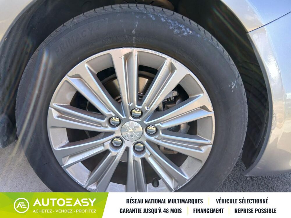 308 Phase II 1.2 THP 130cv EAT8 ALLURE 2021 occasion 03000 Avermes