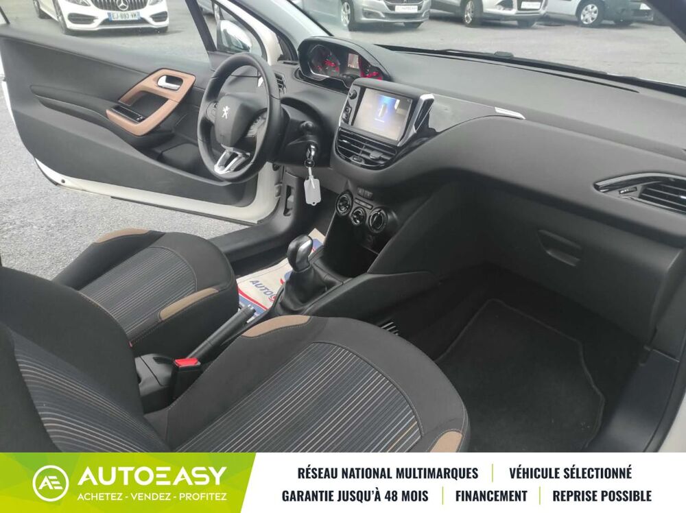 208 1.6 eHDI 92 CH STYLE 3 PORTES CLIM TBE 2013 occasion 08440 Vivier au Court