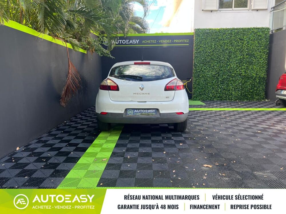 M&eacute;gane III Phase 3 Hatchback 1.5 dCi eco2 S&S 110 cv 2015 occasion 97460 Saint-Paul