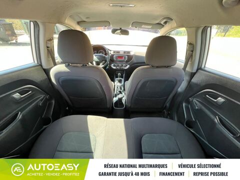 Rio III (IH) Phase 2 5 Portes 1.1 CRDi 12V 75 cv 2017 occasion 97354 Remire Montjoly