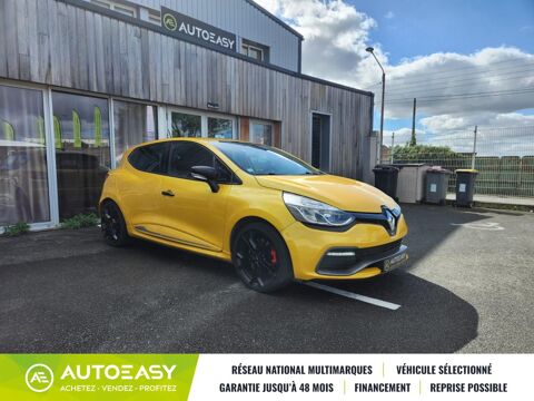 Clio IV 5 Portes 1.6 Turbo 200 RS CUP / GARANTIE 12 MOIS 2013 occasion 79000 NIORT