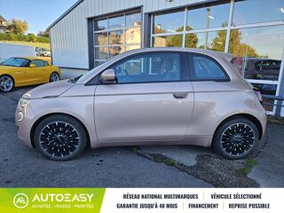 500 E (332) 118 ELETRIC 3+1 ICONE PLUS 2022 occasion 15130 Lafeuillade-en-V&eacute;zie