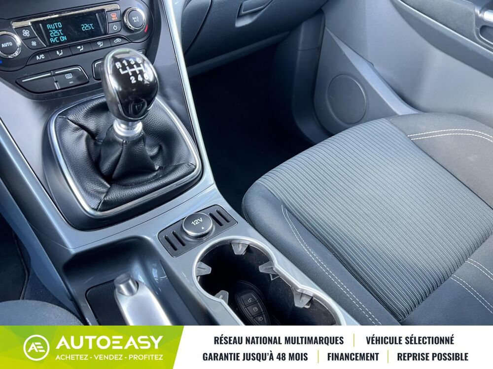 C-max 1.0i 16V EcoBoost 125 cv TITANIUM / Distribution ok 2014 occasion 03000 Avermes
