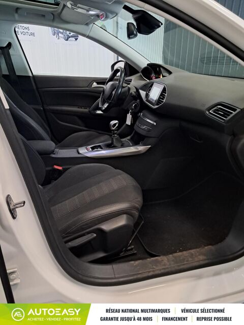 308 phase 2 1.2 130 Allure - toit pano carplay - REVISEE DISTR 2018 occasion 37270 Montlouis sur Loire