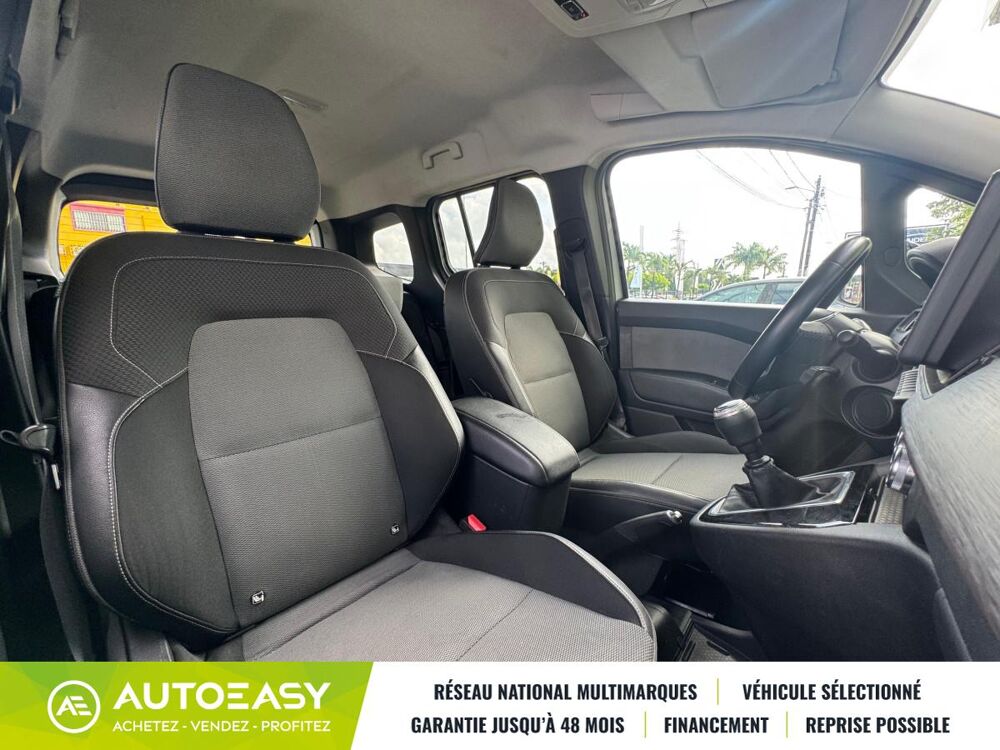 Kangoo 1.5 Blue dCi S&S 95 cv// Peu Kilom&eacute;tr&eacute;// Vitres arri&egrave;res ele 2021 occasion 97122 Baie-Mahault