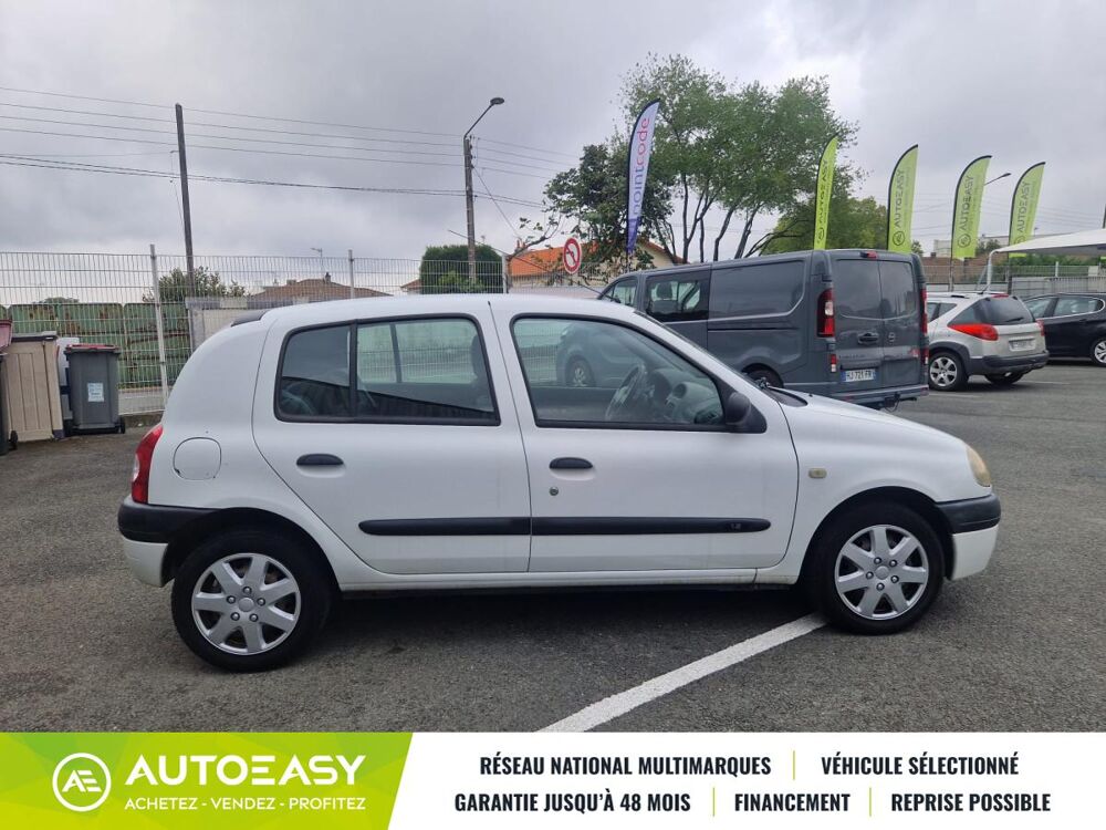 Clio II 5 Portes 1.2 i 60 / BON ETAT / ENTRETIEN COMPLET 1999 occasion 79000 NIORT